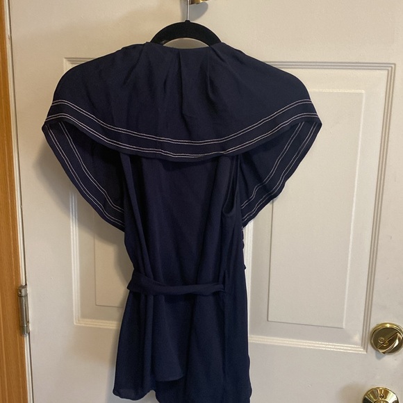 🔥Tory Burch Adelia wrap top - Picture 3 of 11